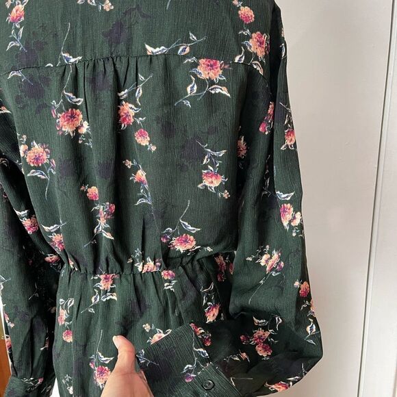 Everleigh green button down floral dress - Picture 4 of 8